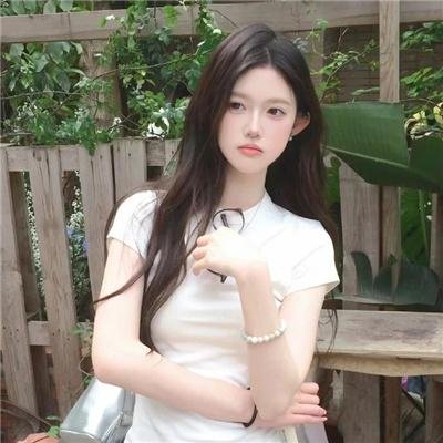 夹缝中活着，小春